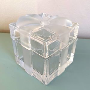 Tiffany & Co. crystal gift trinket box